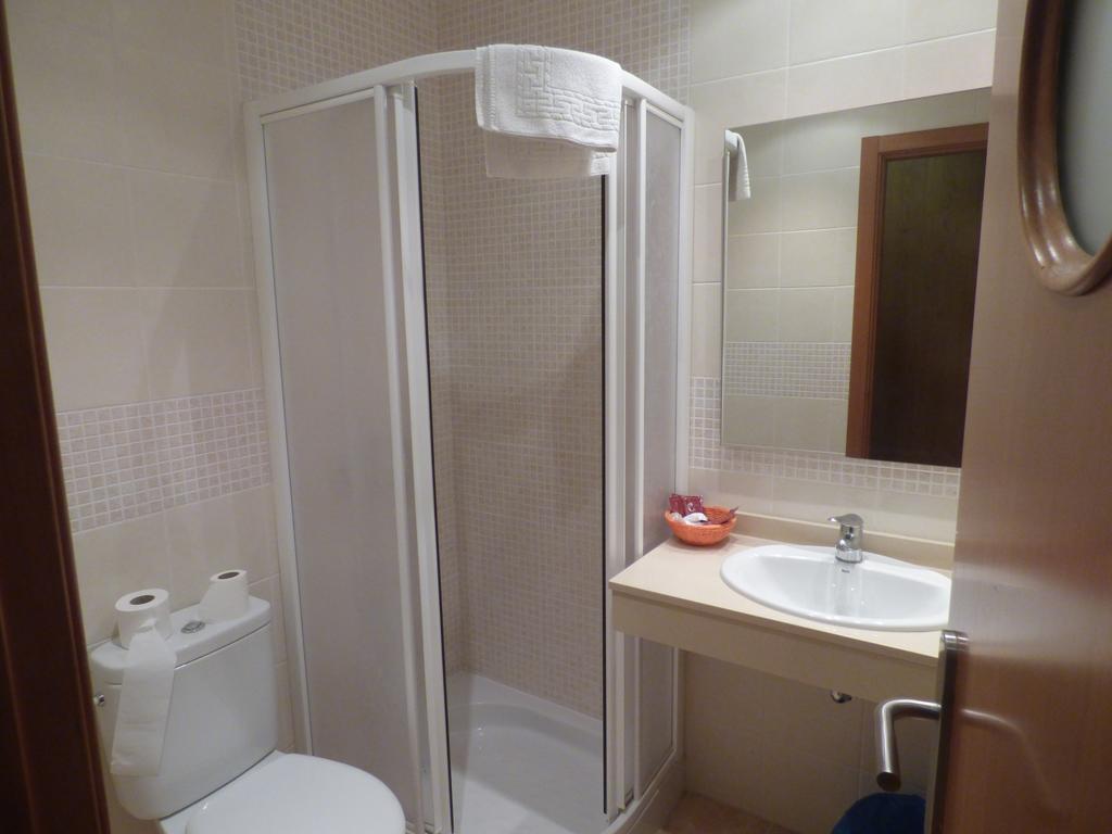 Hostal La Perdiz Sonseca Esterno foto