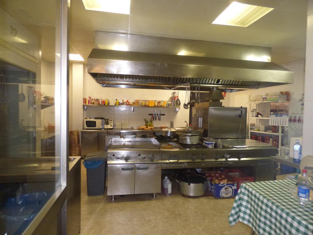 Hostal La Perdiz Sonseca Esterno foto